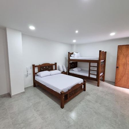 Hotel Antonella Plaza Pinchote Екстериор снимка