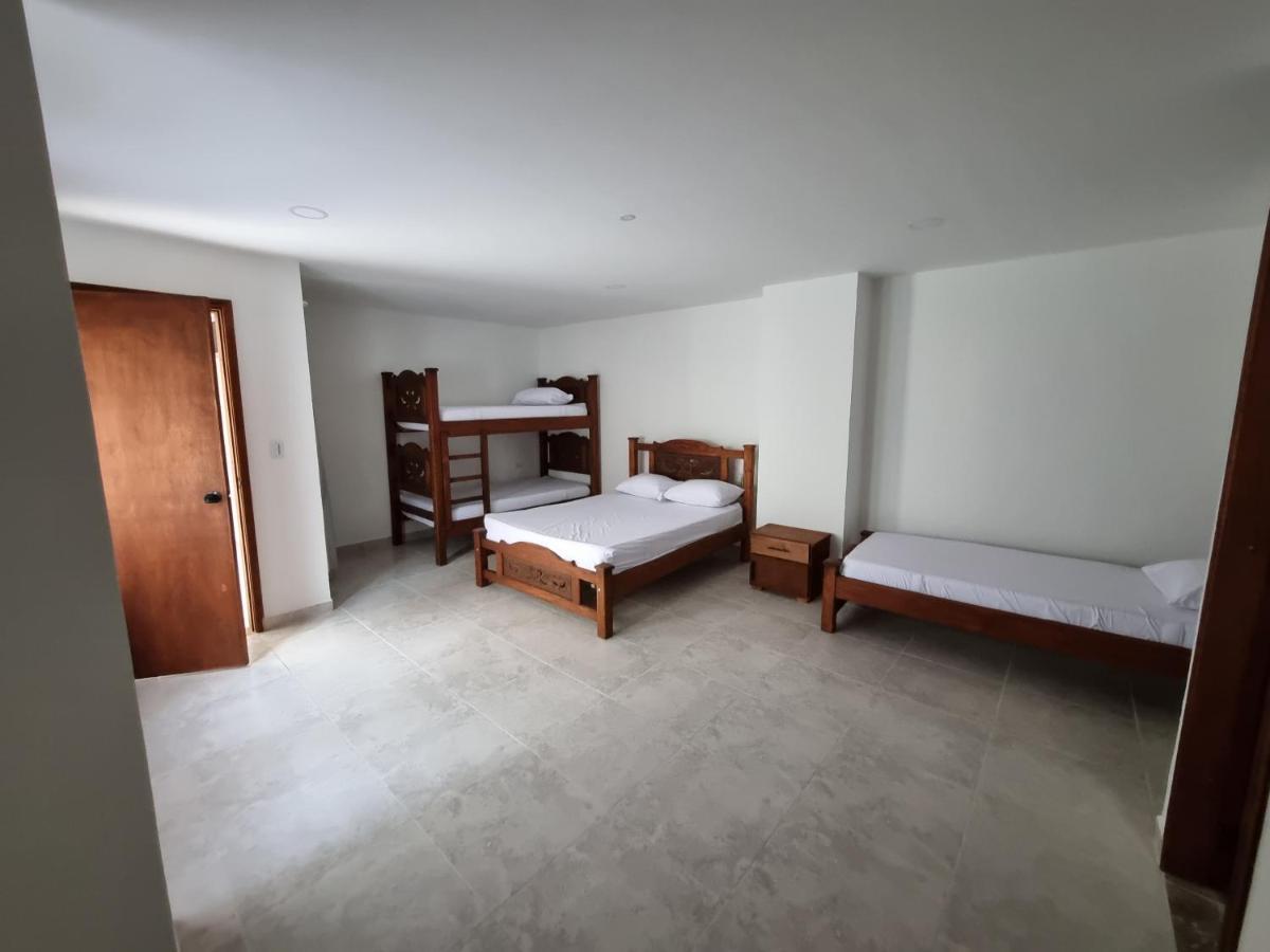 Hotel Antonella Plaza Pinchote Екстериор снимка