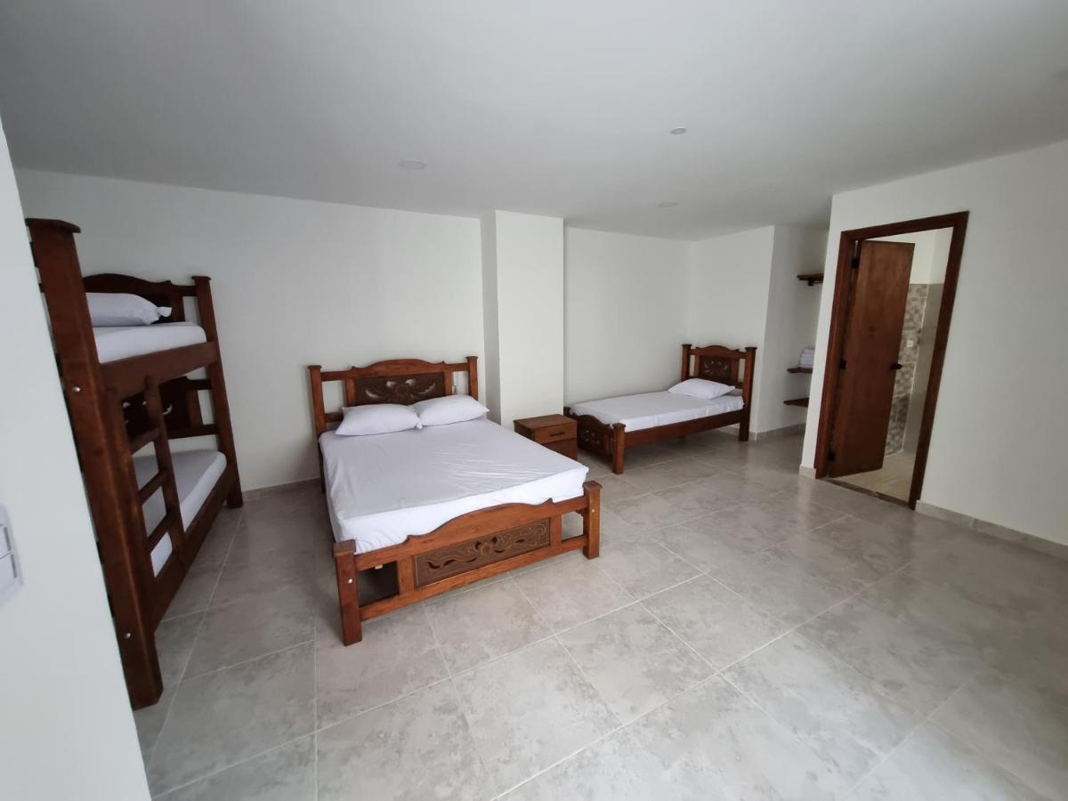 Hotel Antonella Plaza Pinchote Екстериор снимка