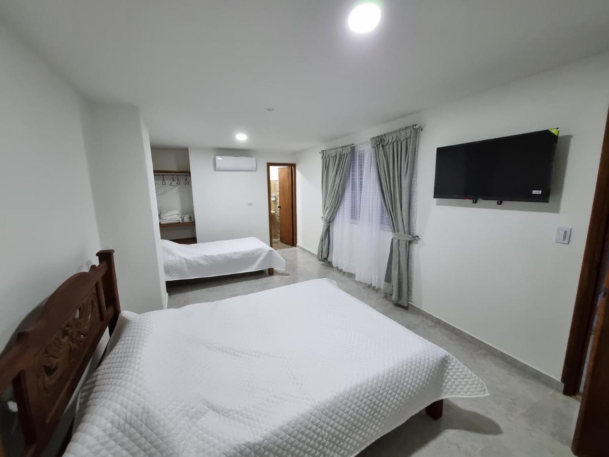 Hotel Antonella Plaza Pinchote Екстериор снимка