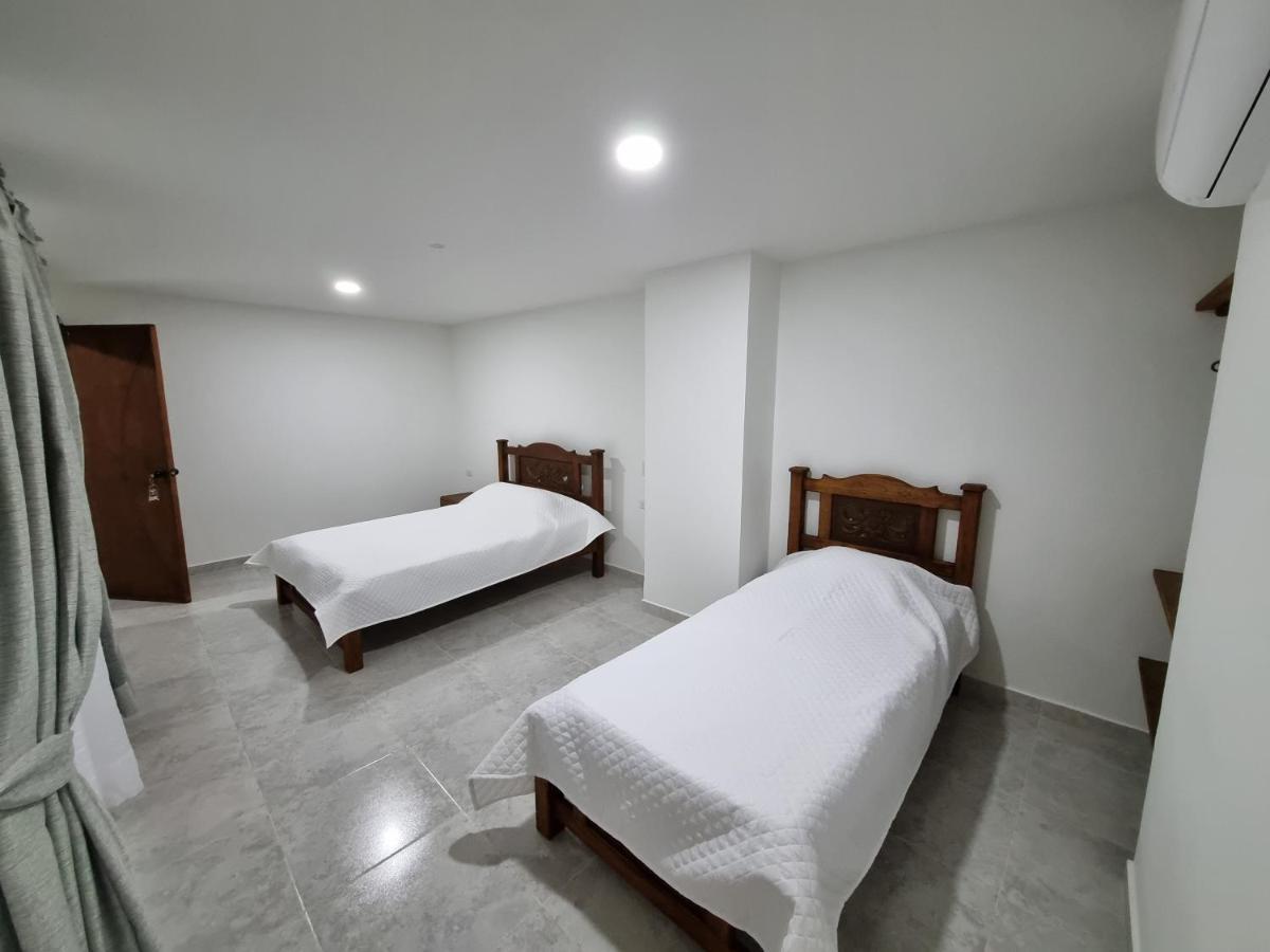 Hotel Antonella Plaza Pinchote Екстериор снимка