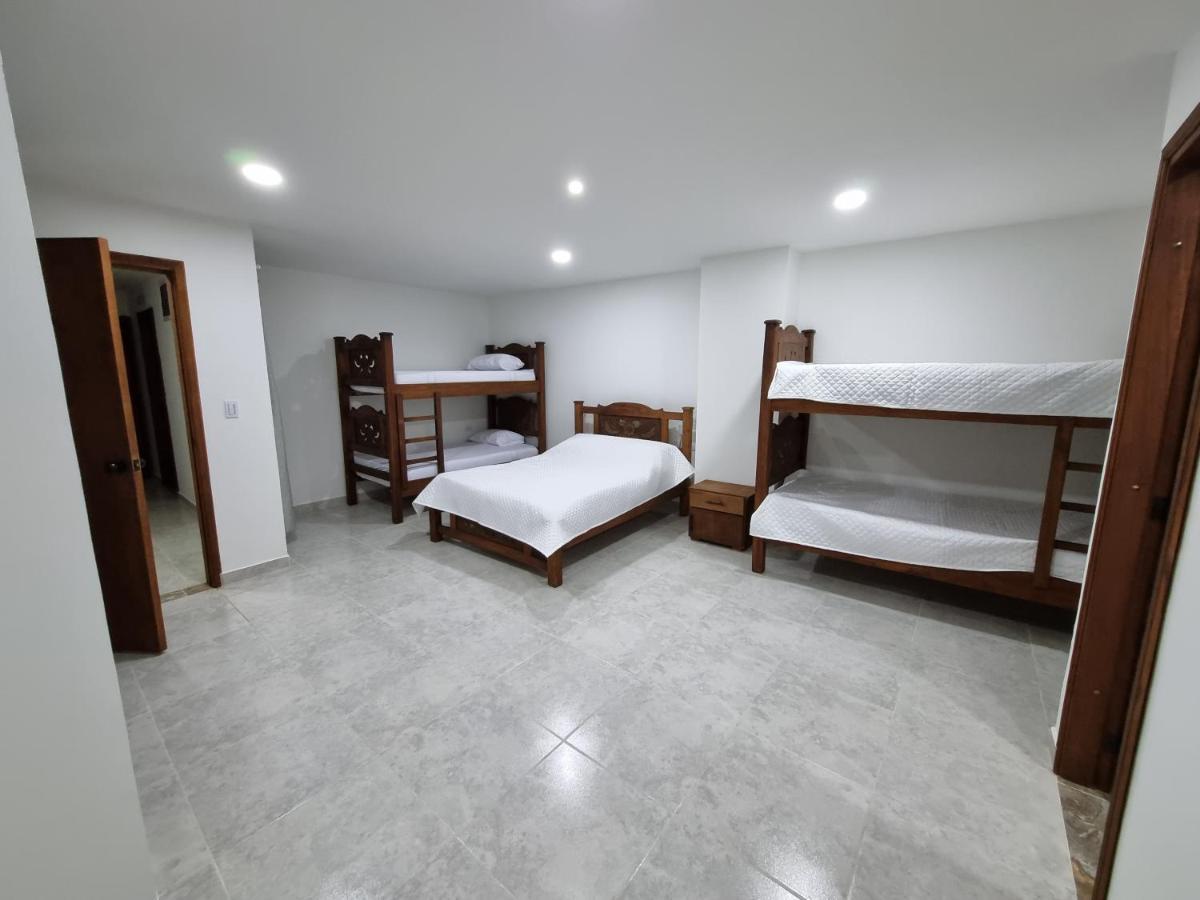 Hotel Antonella Plaza Pinchote Екстериор снимка