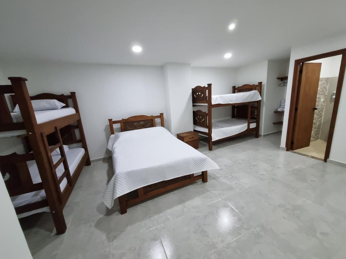 Hotel Antonella Plaza Pinchote Екстериор снимка
